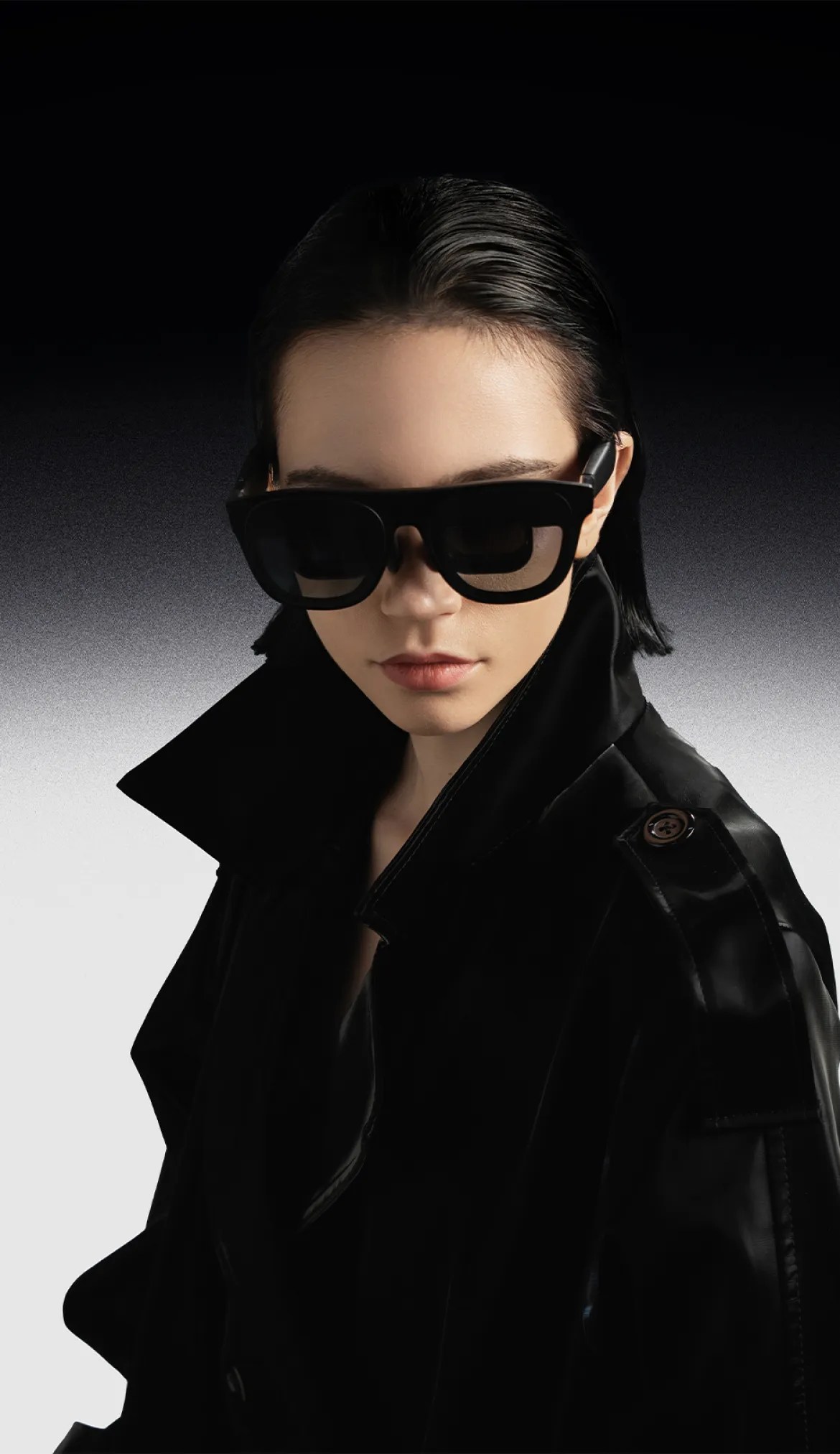 XREAL One Pro mobile use official image