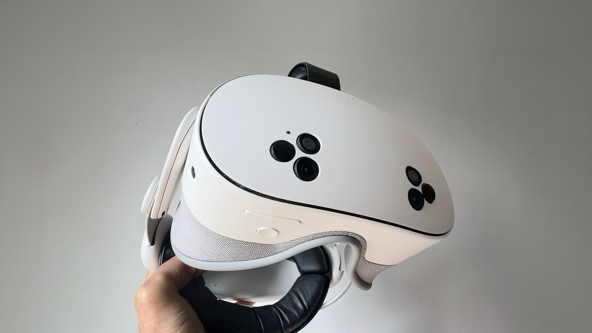 Featured image for the VR story roundup